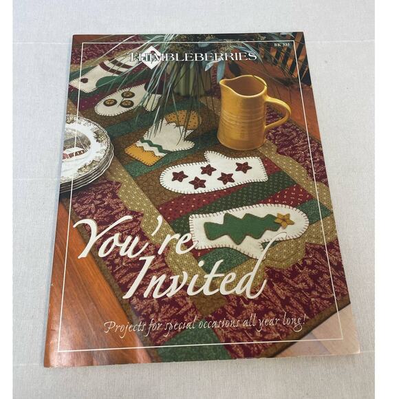 2005 Thimbleberries You're Invited Sewing Craft Projects All Year Softcover Book - Picture 1 of 2
